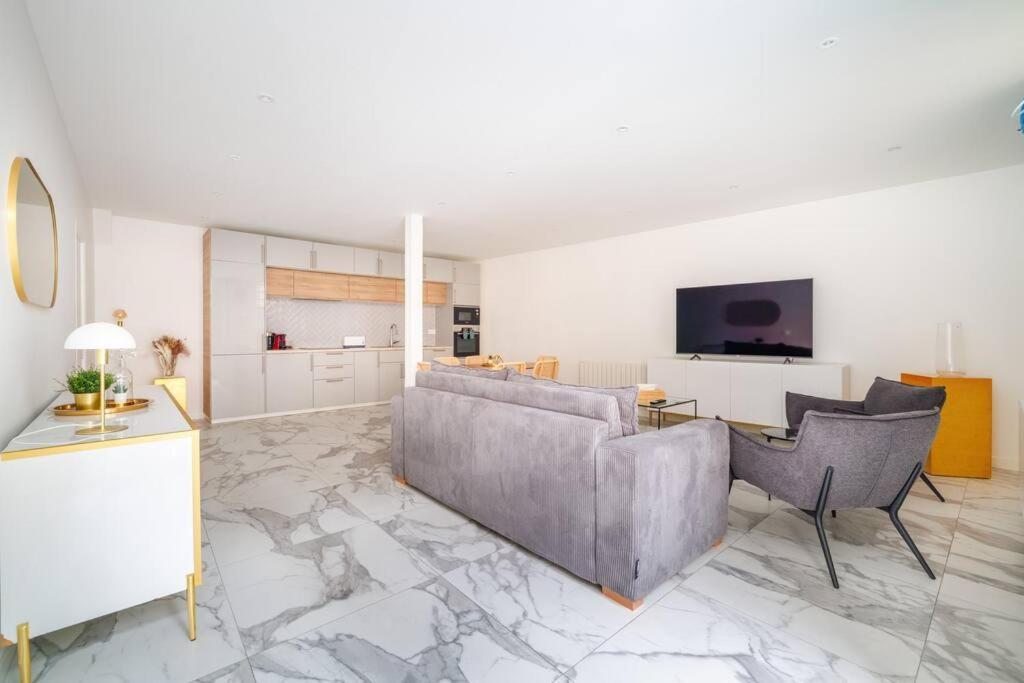 Beautiful Flat For 6 People #6 Διαμέρισμα Asnières Εξωτερικό φωτογραφία